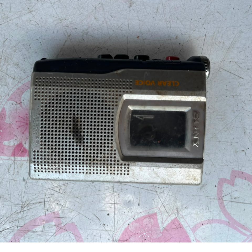 Cassette-Corder / Mini Audio Recorder / Walkman / Perekam Suara Jadul, Sony TCM-150 / 5003