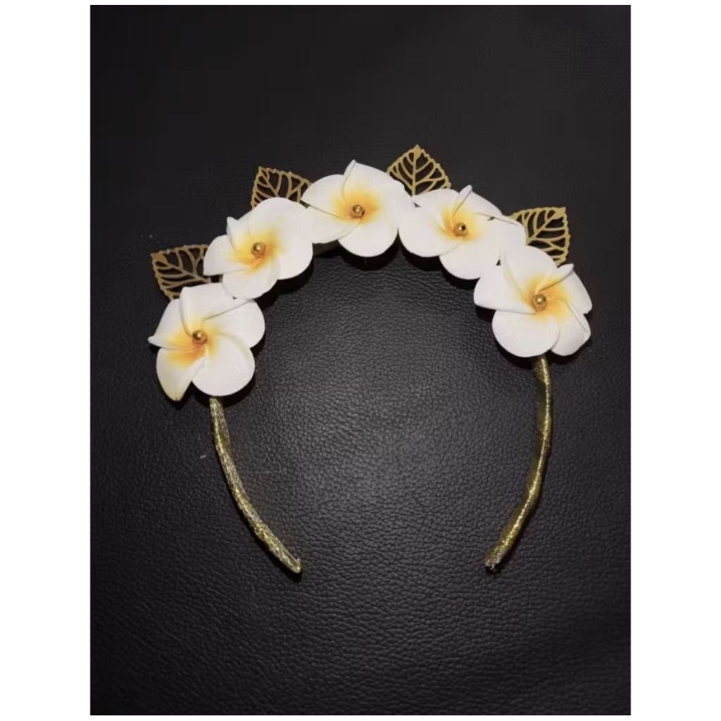 Bando Bunga Kamboja Daun Emas