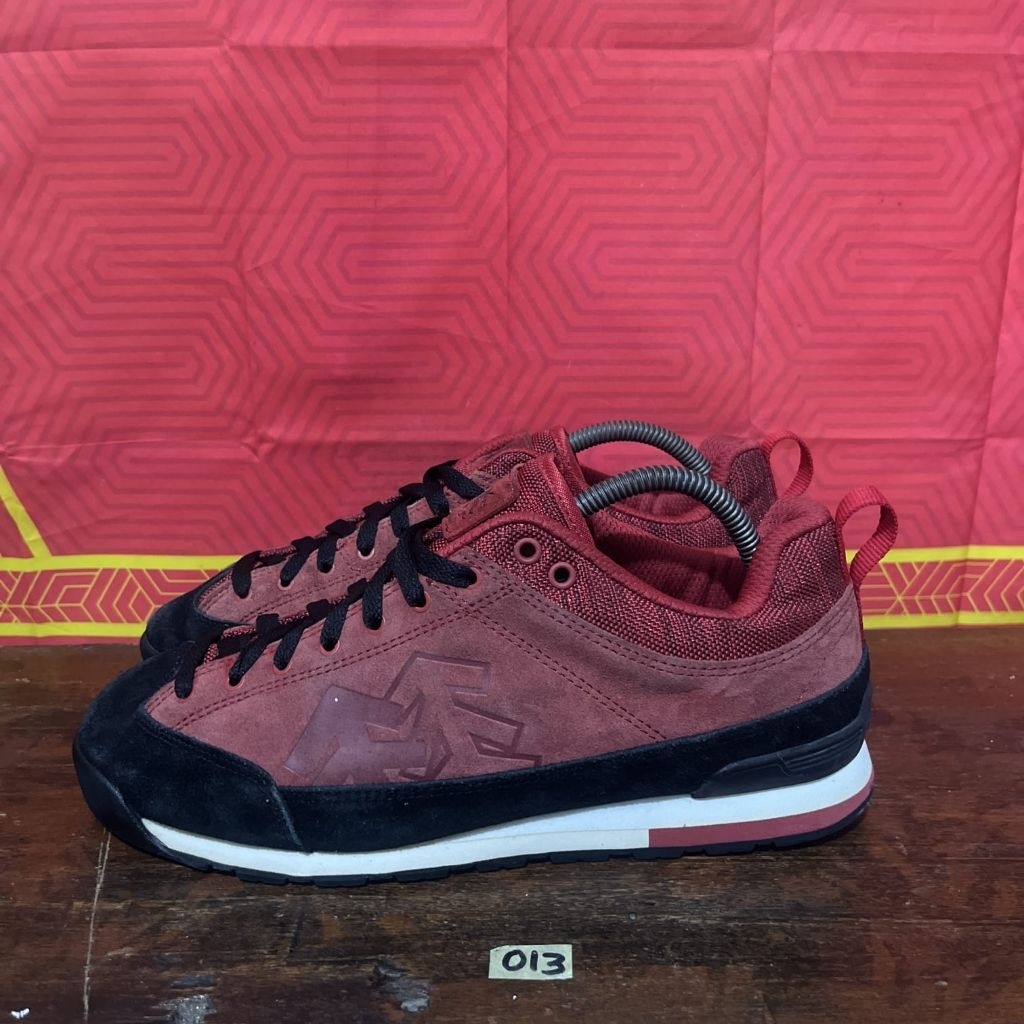 Sepatu hiking kolon sport red size 42