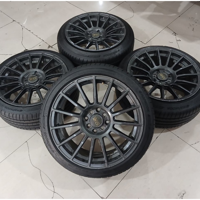 Velg Mobil Bekas Racing Oz Ring 17+ban 215 40 17 dan 215 45 17 Hankook