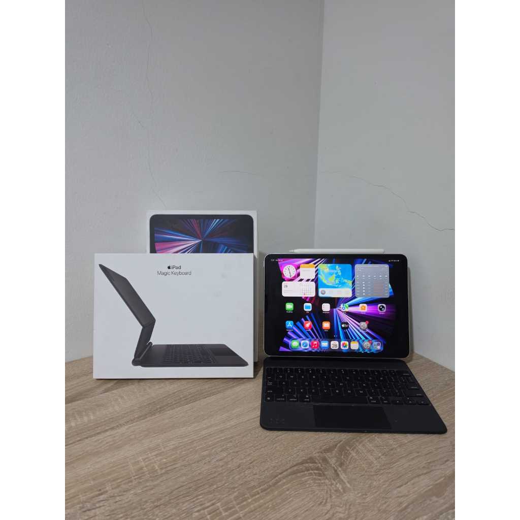 iPad Pro M1 11 128GB 128 GB Wifi Cellular 5G + Magic Keyboard + Apple Pencil Cell 3rd Gen 2021 Ex Re
