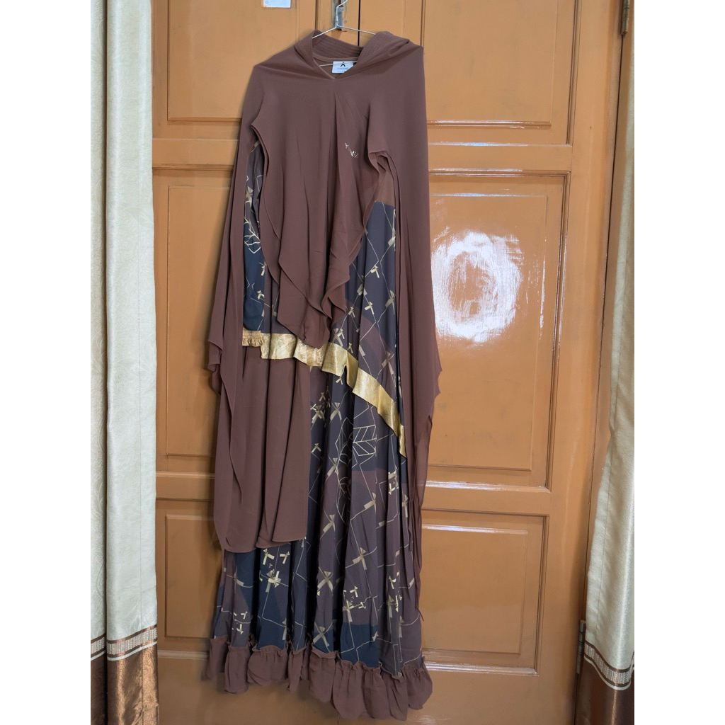 preloved yunia syari (BACA DESKRIPSI)