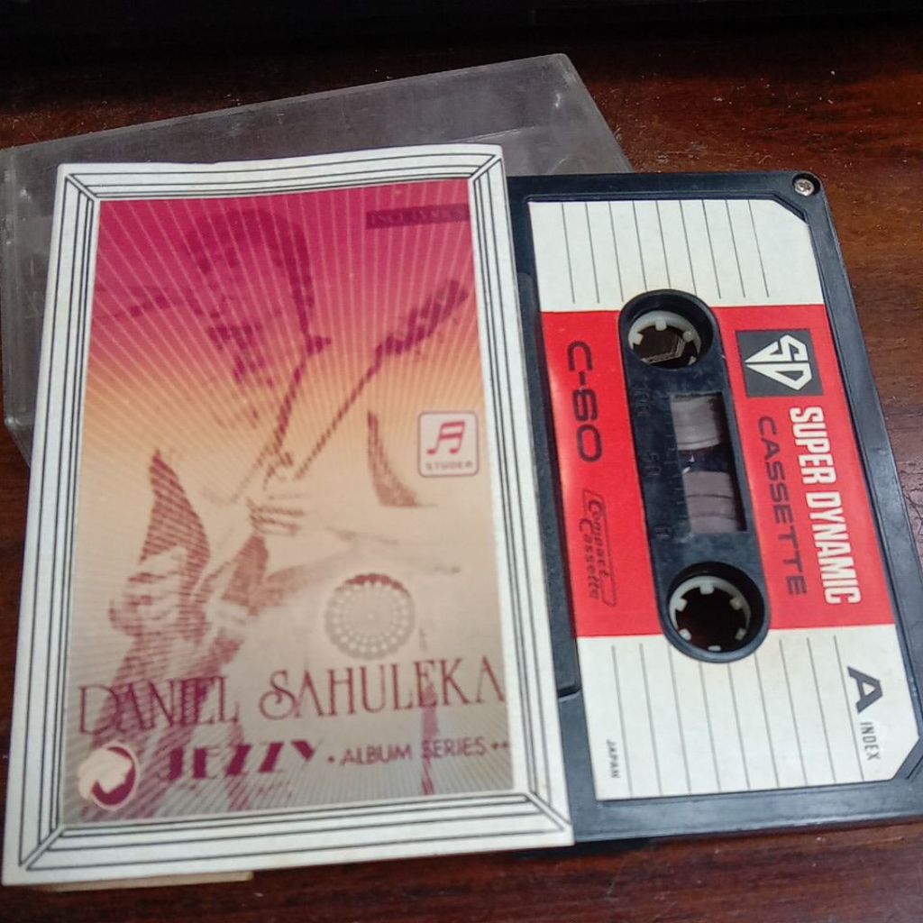 kaset pita lawas DANIEL SAHULEKA JAZZY
