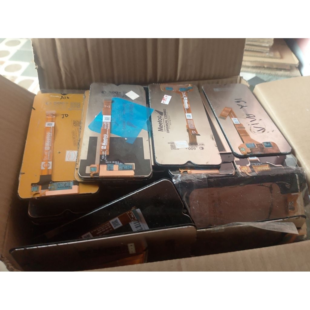 LCD HP ANDROID BEKAS DAN BATERAI ANDROID BEKAS SILAKAN BACA DISKRIPSI DI BAWAH