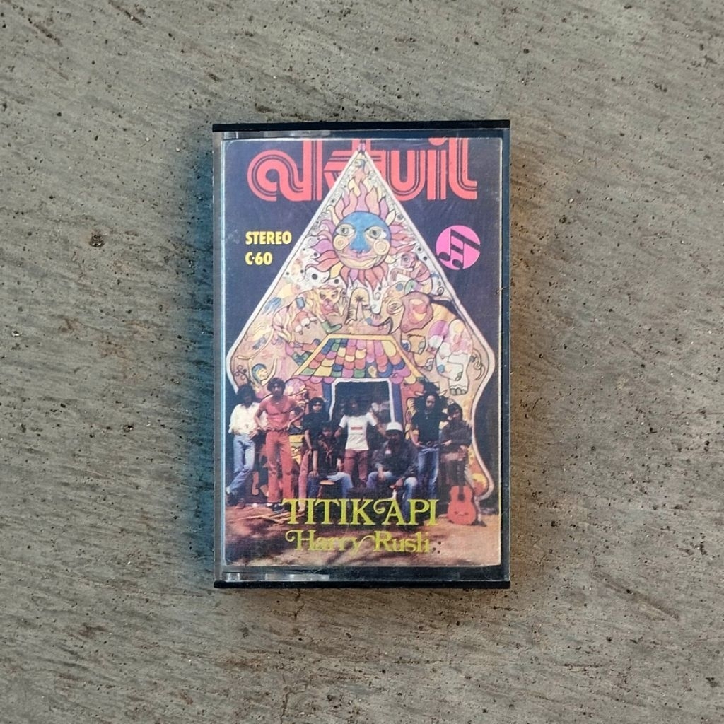 kaset pita harry roesli titik api