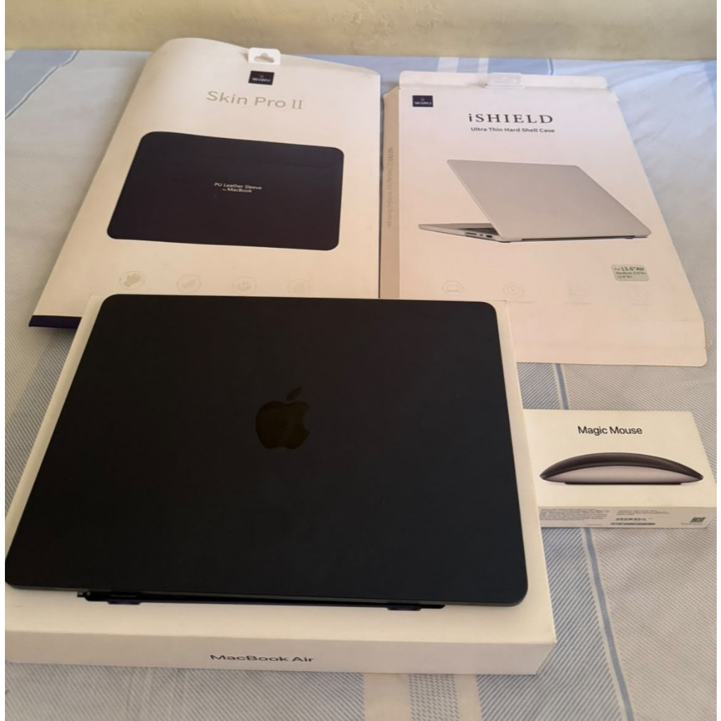 MacBook Air 13” 13 inch ibox original resmi ios m3 apple 16 GB Ram 256 SSD Second bekas free Magic M