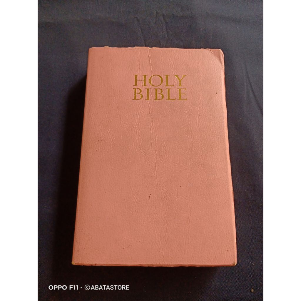 BUKU THE HOLY BIBLE NKJV NEW KIMG KAMES VERSIOM