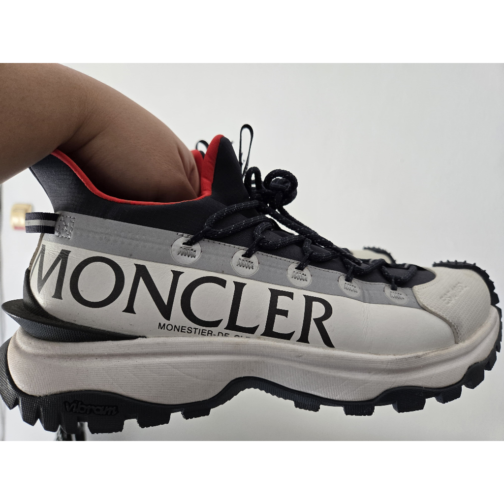 Sepatu Moncler Men's Trailgrip Lite 2 Low Top Sneakers in White/Red - OUTDOOR SHOES