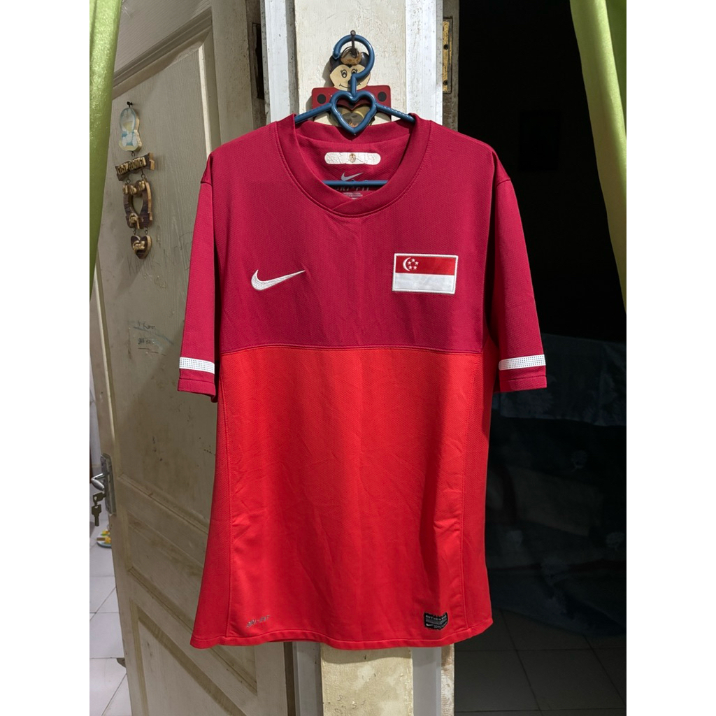 Jersey ORIGINAL Singapore Home 2011/2012
