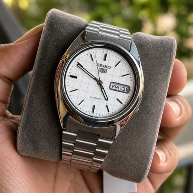Seiko 5 Seiko SNXF05K1 white dial