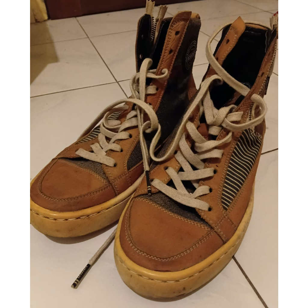 SEPATU EXODOS57 ORIGINAL - SIZE 43 - KONDISI MASIH BAGUS
