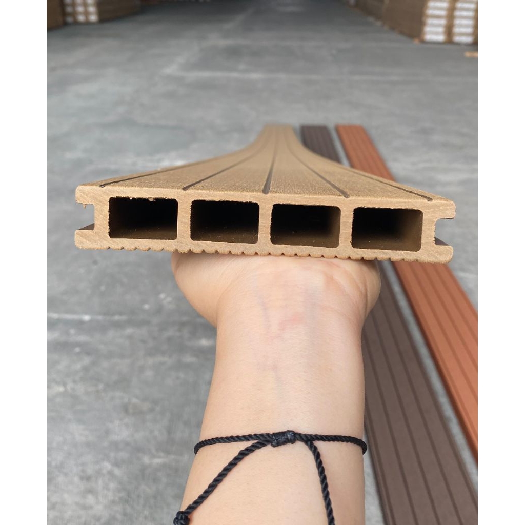 DECKING LANTAI PVC