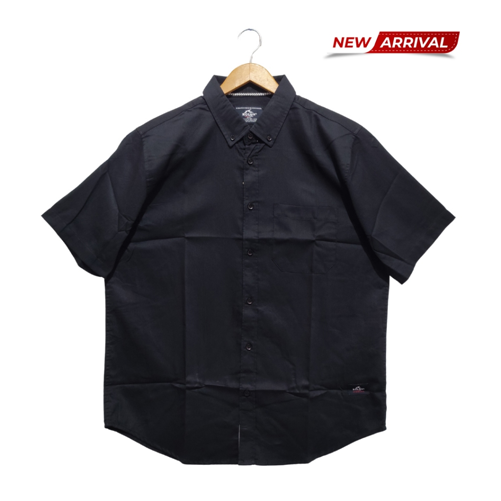 ROLUN Kemeja Pria Big Size Lengan Pendek Hitam Regular Fit Oxford Cotton Poly