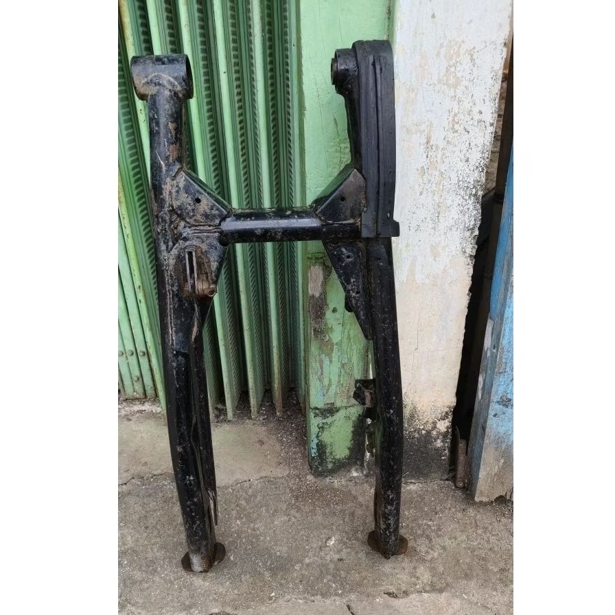 promo jual swingarm ARM garpu capit udang BAJAJ PULSAR 200 220 asli original c0p0tan bawaan dari mot