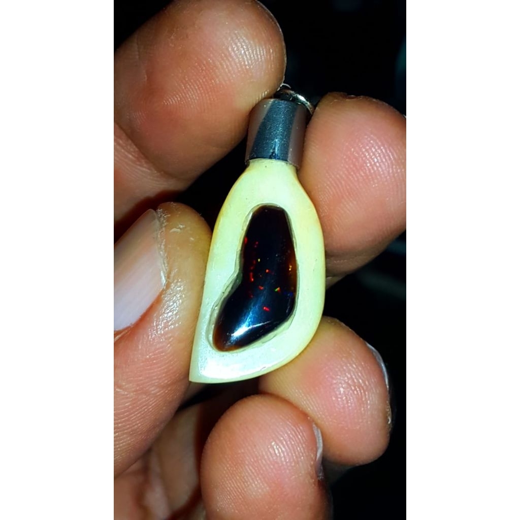 Black Opal solid biyang asli Banten