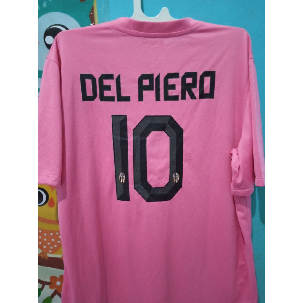 Jersey bola retro|Juventus away|