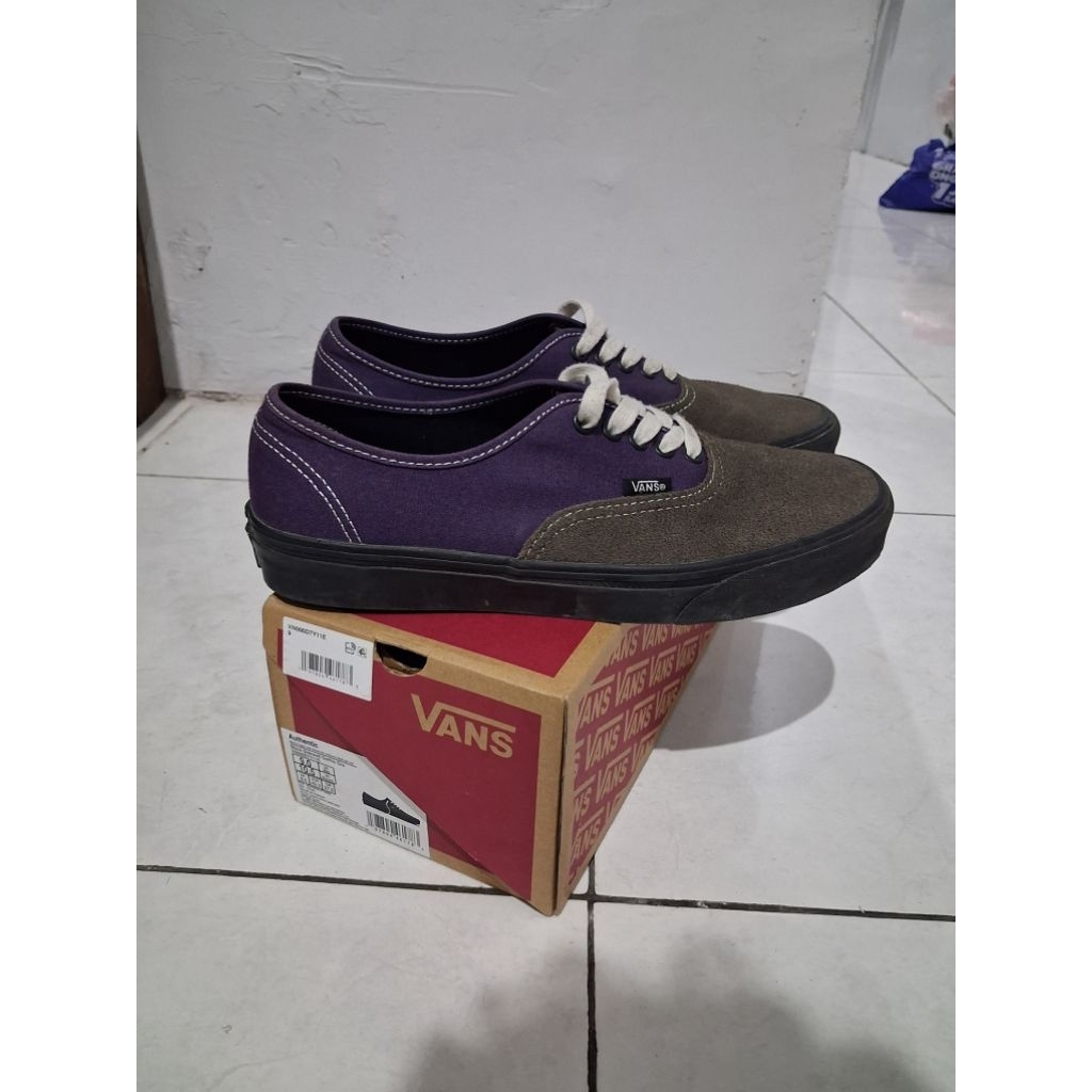 vans authentic sidewall gothic grape
