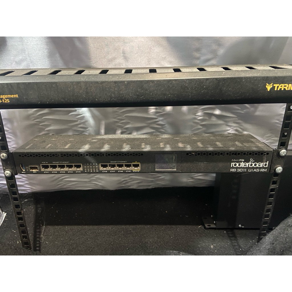 MikroTik Rb3011 UiAs-RM bekas migrasi