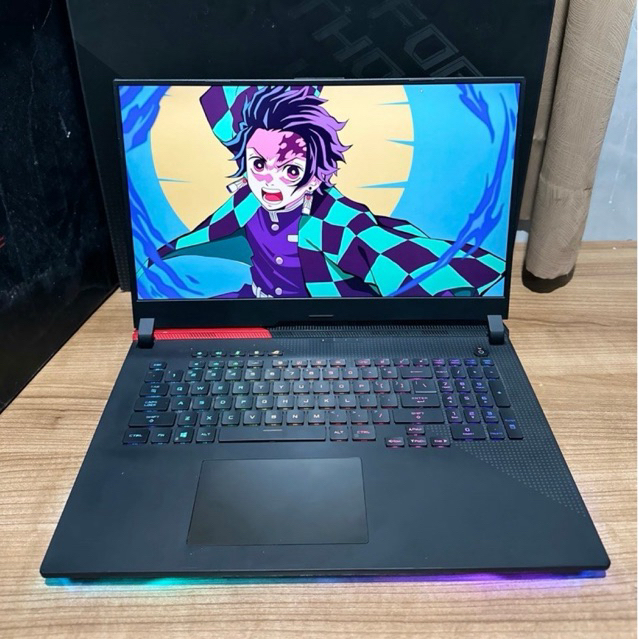 Laptop Gaming Asus ROG Strix G713QM Ryzen 7 5800H RTX 3060 16GB/512GB Layar 300Hz