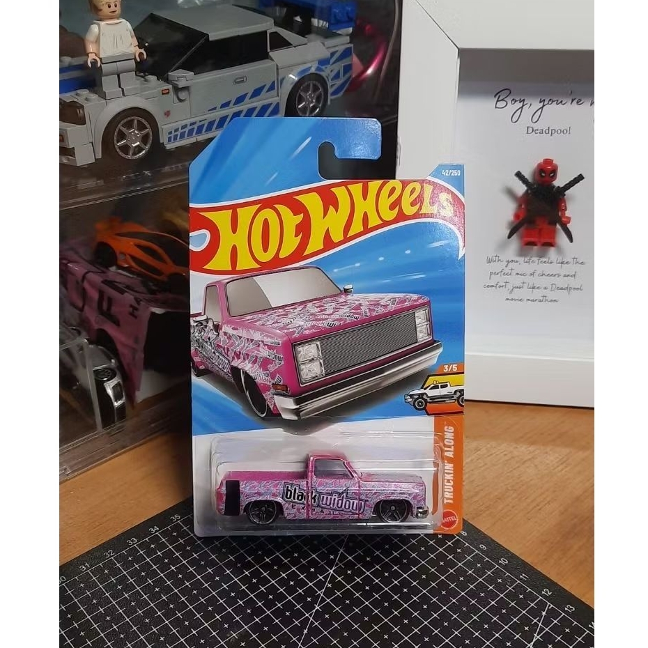 Hot Wheels 63 Chevy Silverado Pink (CRACK)