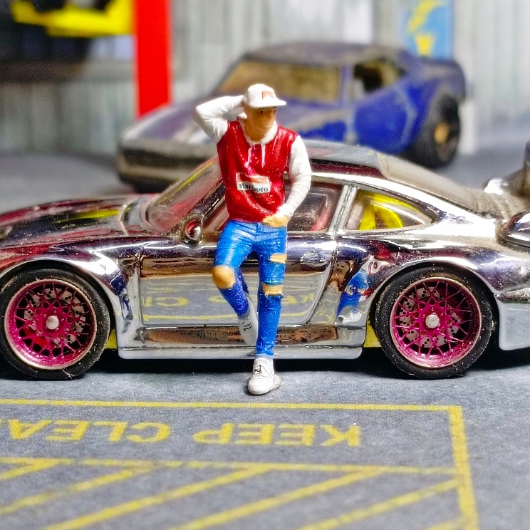 Miniature Figure Boy with Marlboro Jacket skala 1/64 untuk diecast & Diorama Hotwheels, Mini GT, Tom