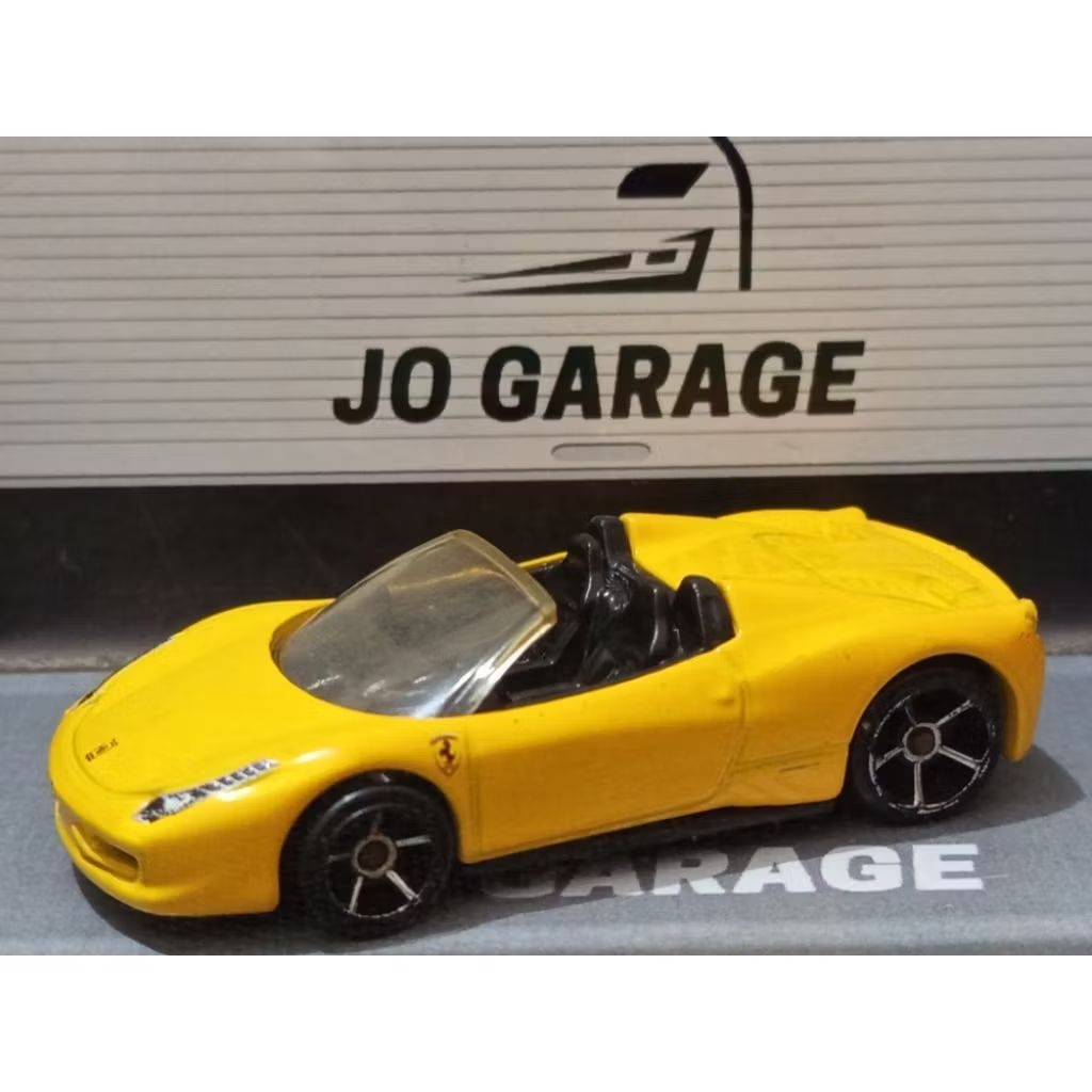 Hotwheels Ferrari 458 Spider Yellow