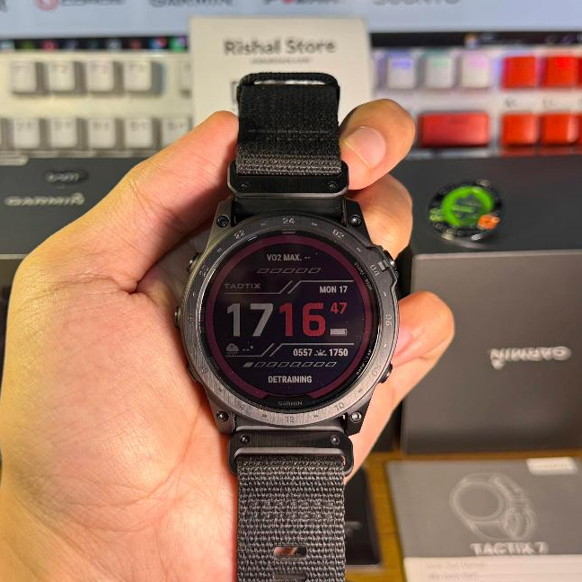 Garmin Tactix 7 Pro - Jam Tangan Digital Hitam 1.4 Inchi, Serat Karbon dengan Titanium, Garansi Resmi TAM 2 Tahun