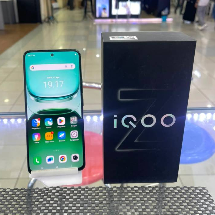 IQOO Z10 LITE 8/128GB SECOND SEKEN BEKAS RAM 8 INTERNAL 128