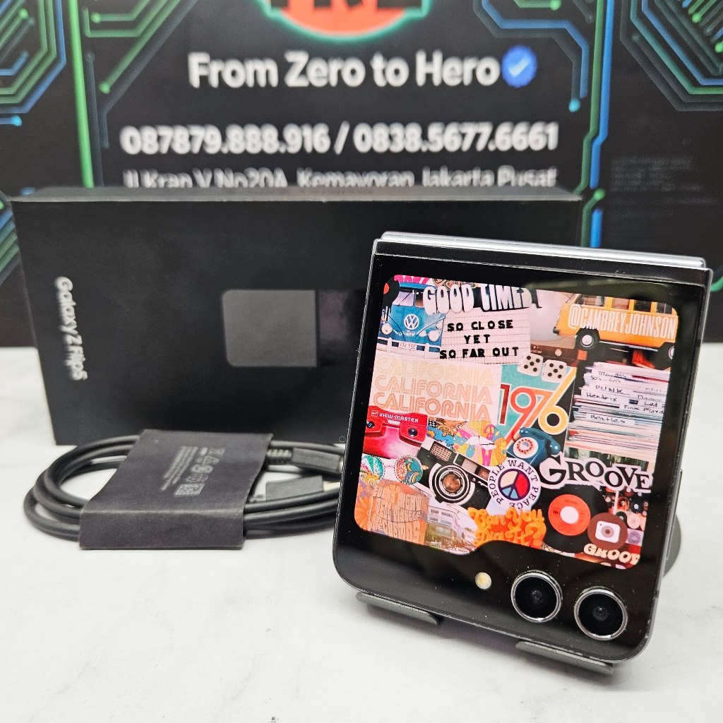 Samsung Galaxy Z Flip 5 8/256GB Graphite RESMI SEIN Fullset Second