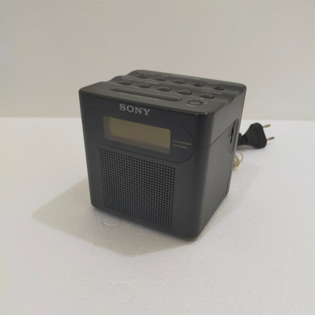 Radio Clock Sony ICF-C103 Second Mulus Normal Jam Weker Digital Vintage