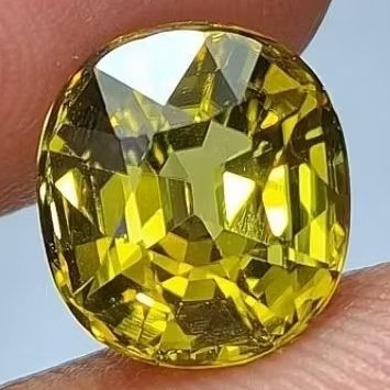 Natural Bicolor Tourmaline 3.80 ct 10x9mm Bicolor Tourmaline Yellow Green Tourmaline