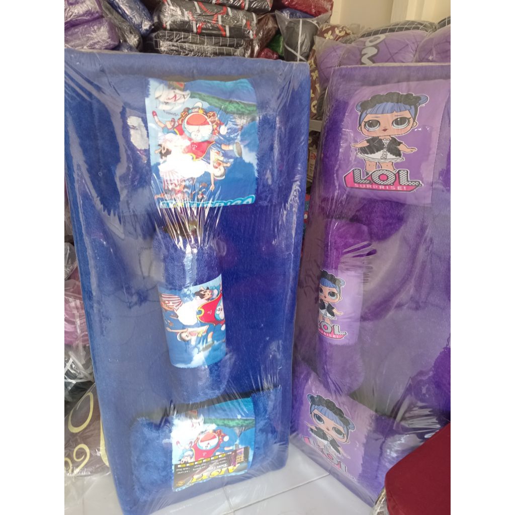 KASUR BULU, BANTAL BONEKA KARAKTER