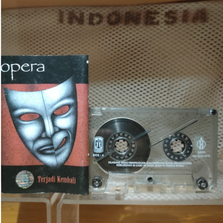 KASET PITA OPERA BAND - TERJADI KEMBALI