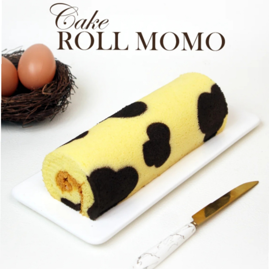 Cake Roll Momo Rol Cake Kuning Hitam Dekorasi Bola Kue / Bolu Gulung Momo Global Bakery