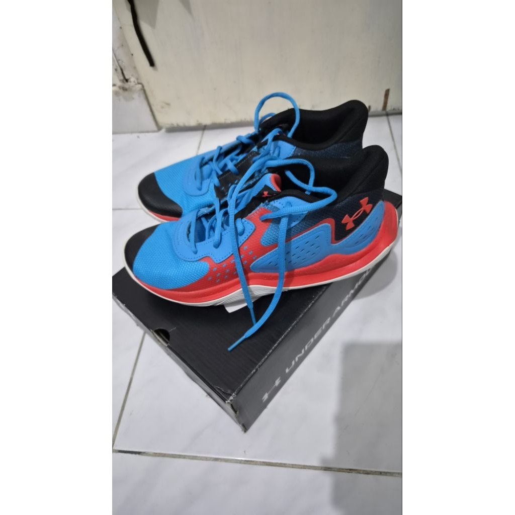 Under Armour Jet 23