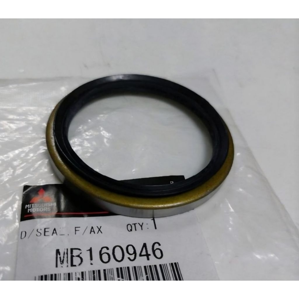 SEAL SHAFT KIT TRITON PAJERO SPORT  DEPAN SEAL SHAFT FRONT AXLE DEPAN TRITON PAJERO SPORT OLI SIL DU