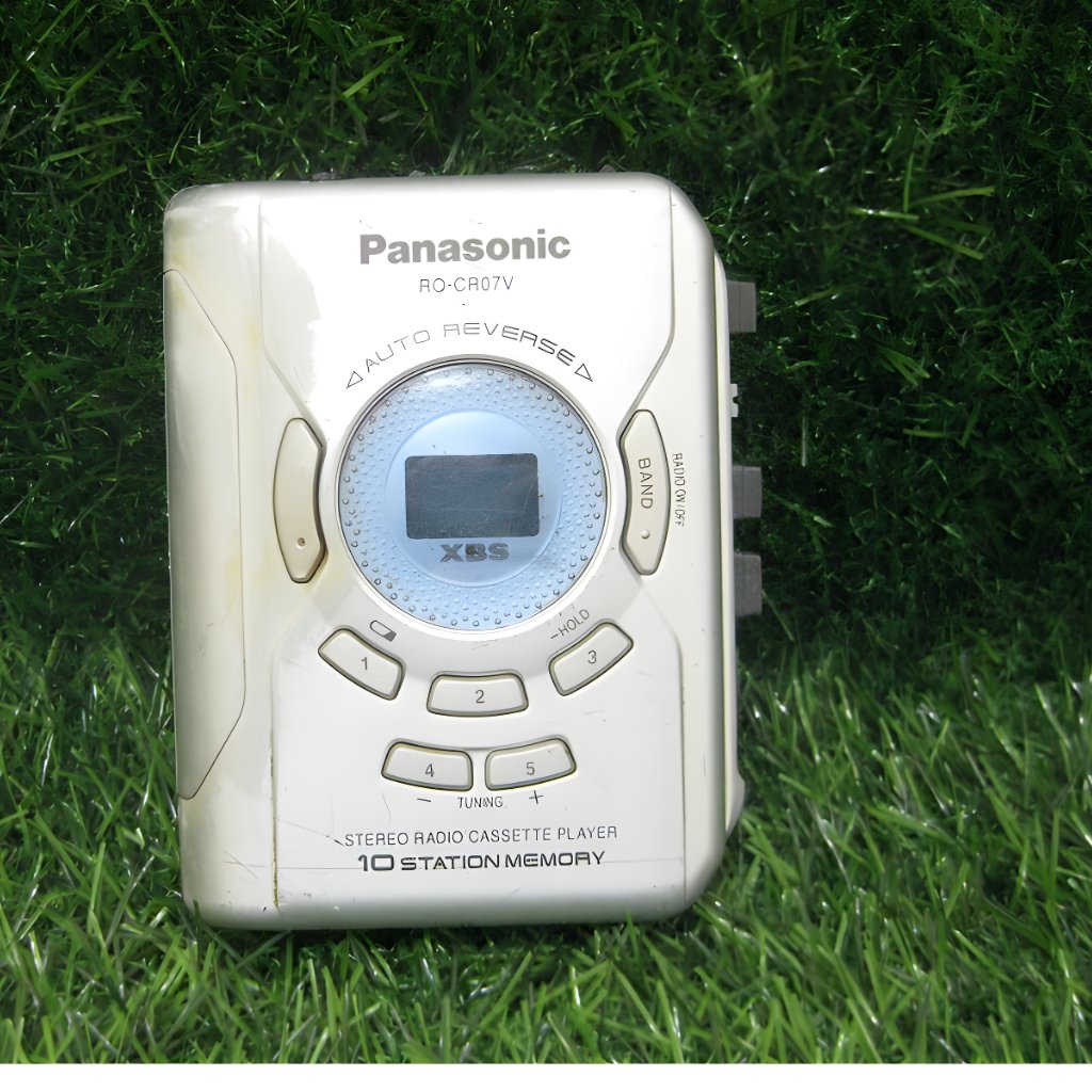 Walkman Panasonic RQ-CR07v radio pemutar kaset