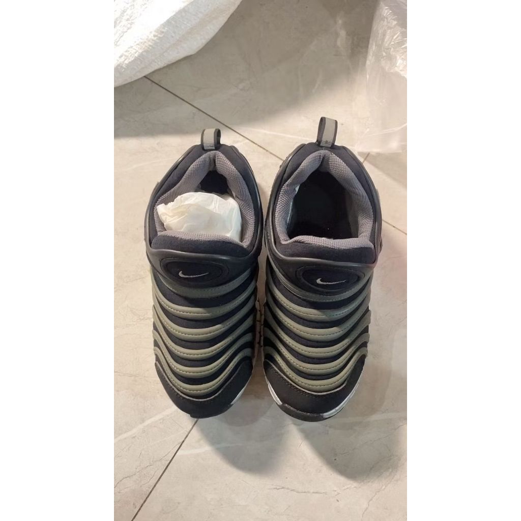 Nike dynamo free insole 21cm  - preloved
