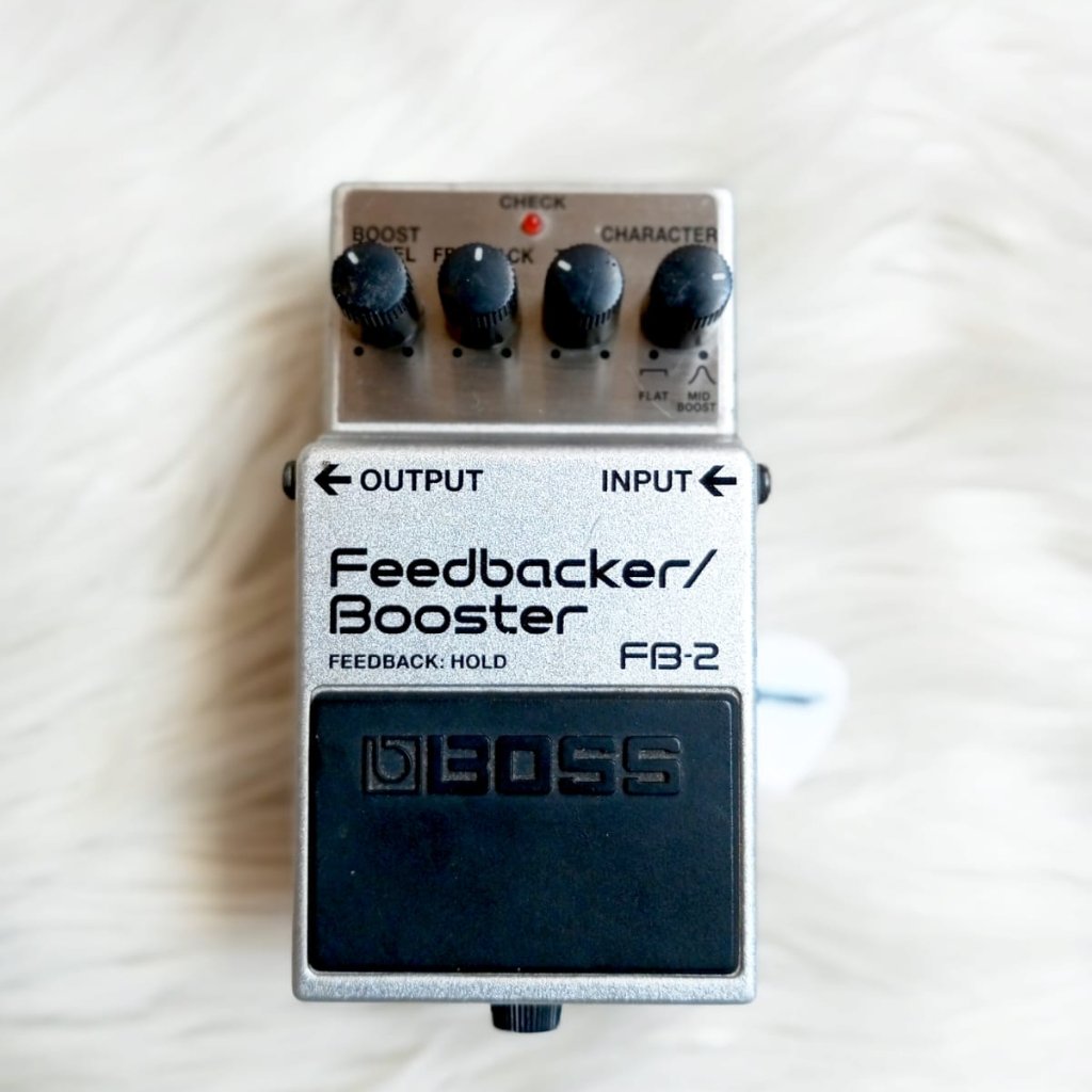 Boss FB 2 Feedbacker Booster Pedal Efek Gitar Bass