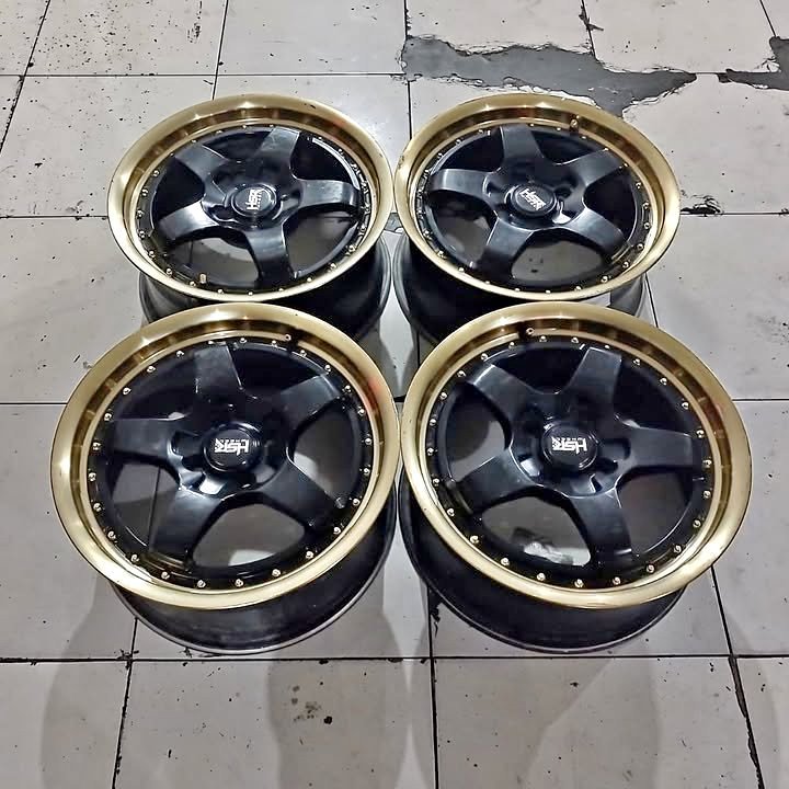 VELG MOBIL BEKAS RING 16 LUBANG 4 BOB HSR R16X7 4X100 ET42