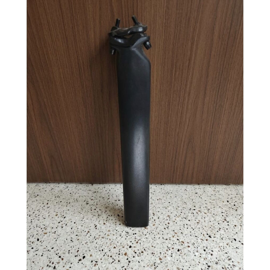 Seatpost United Stygma Carbon Custom