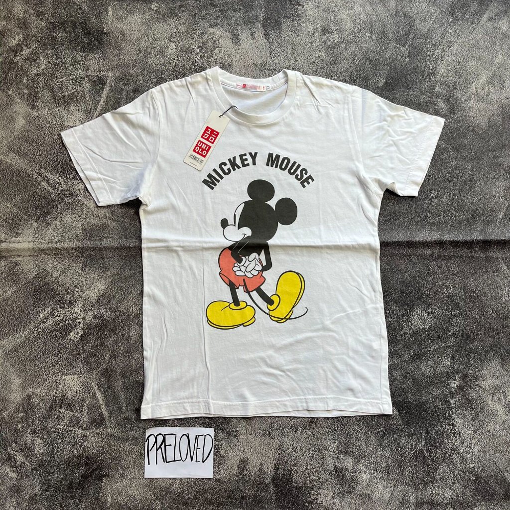 Tshirt Uniqlo UT x Disney Mickey Mouse Kaos Putih ukuran M