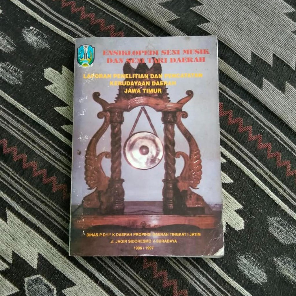 Ensiklopedi Seni Musik (1997) dan Seni Tari Daerah: Laporan Penelitian dan Pencatatan Kebudayaan Dae