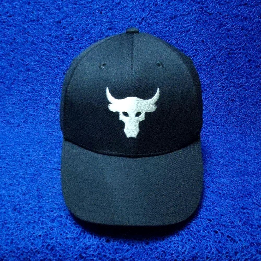 topi project rock hitam size M-L