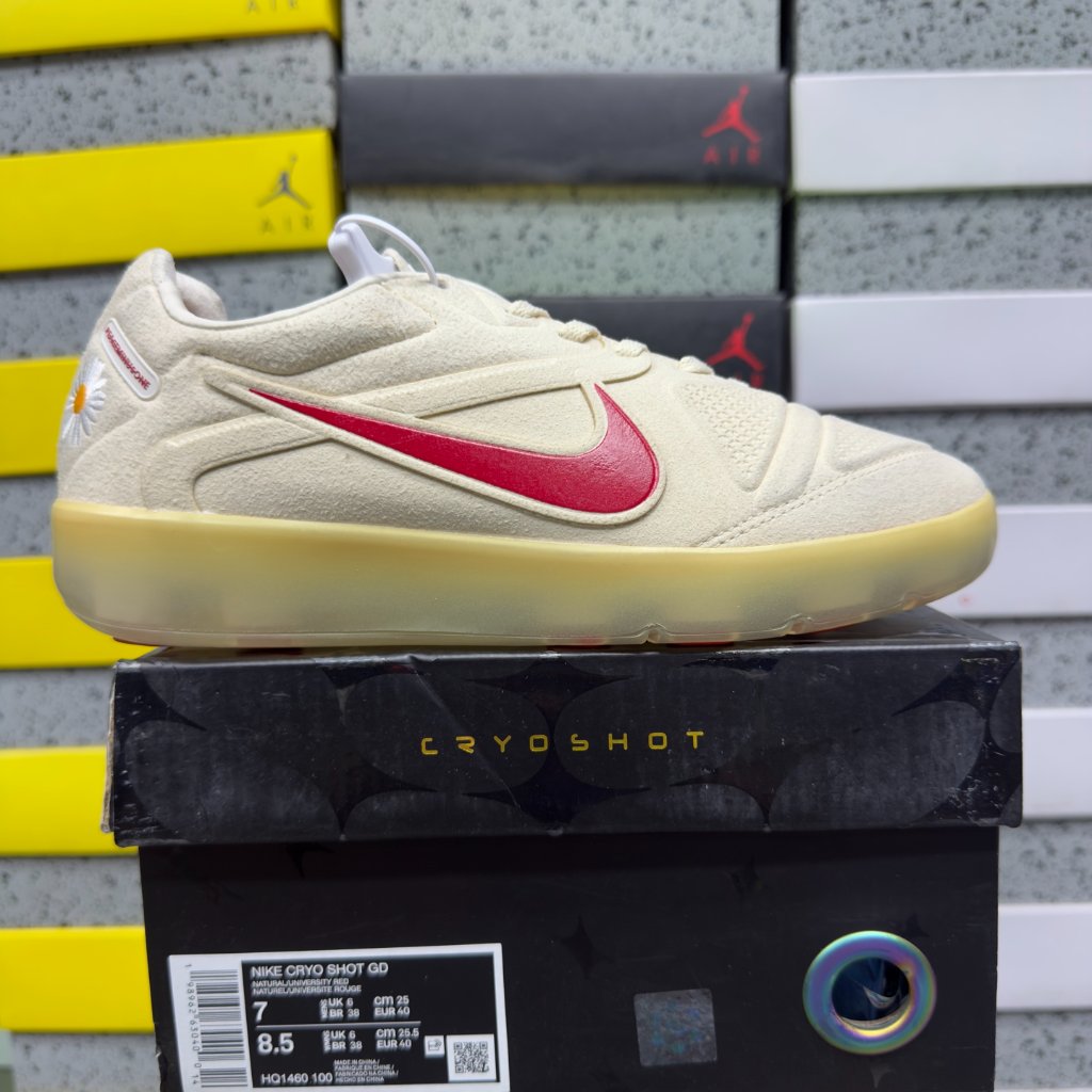 Peaceminusone x G-Dragon x Nike Cryoshot CTR360 Maestri II Natural University Red