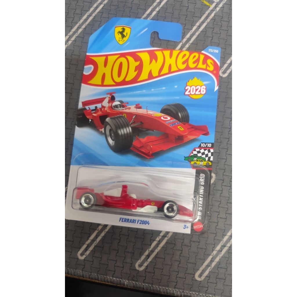 hot wheels basic Ferrari f2004
