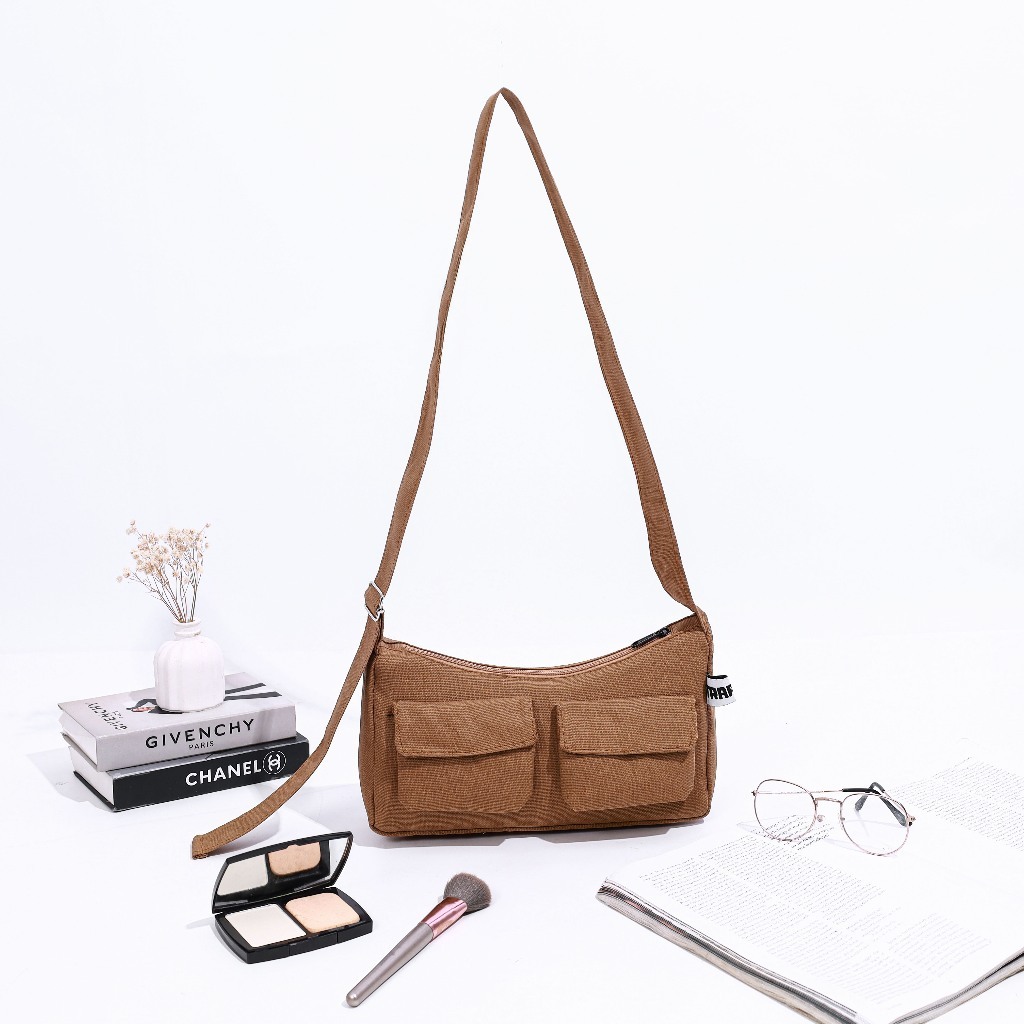 Tas Canvas Wanita Slempang Mocca