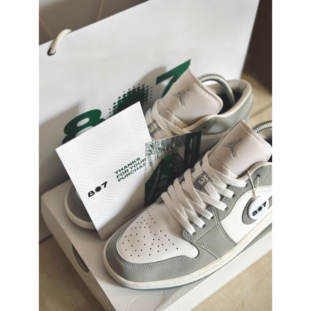 Air Jordan 1 Low Wolf Grey
