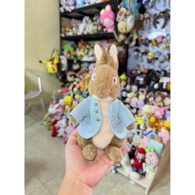 boneka peter rabbit