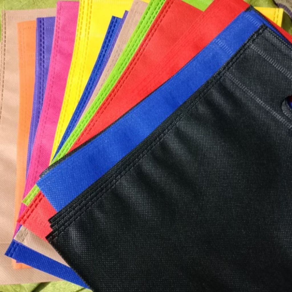 

READY STOK TAS SPUNBOND TANPA SABLON TIPE OVAL / PLONG 20*25 CM 25 X 20 CM GROSIR MURAH GOODIE BAG GOODIEBAG/ TAS SPUNBOND TALI / TAS WEDDING / TAS UNDANGAN / TAS UNDANGAN SPUNBOND / TAS SPUNBOND SABLON /TAS SOUVENIR TAS SOUVENIR SPUNBOND